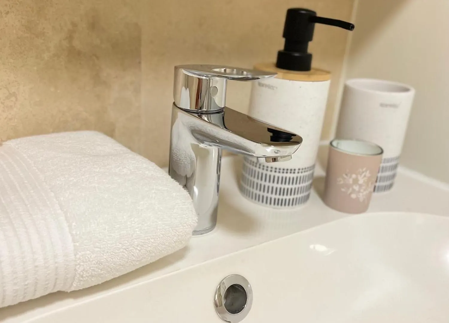 Studio Avec Climatisation Et Parking Aix-en-Provence Apartment
